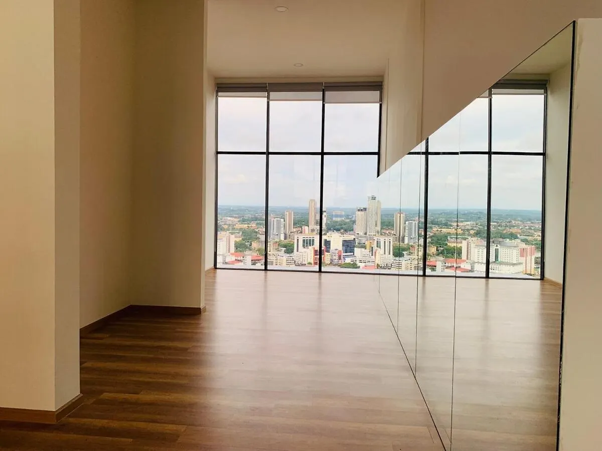 The Quartz Residence - Near To Jonker Street Malacca Apartment