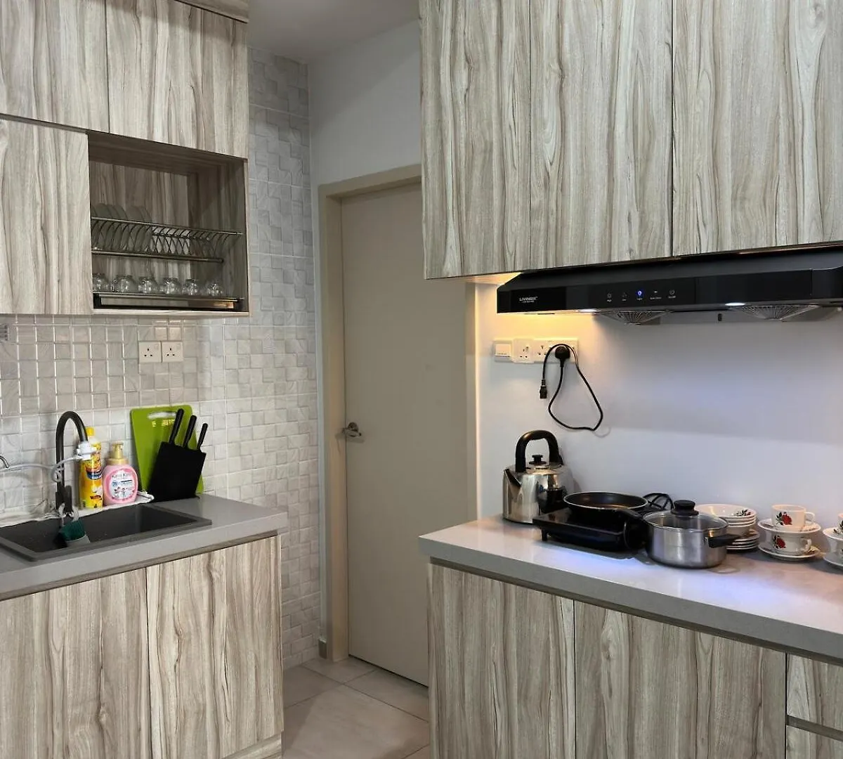 Apartment The Quartz Residence - Near To Jonker Street Malacca
